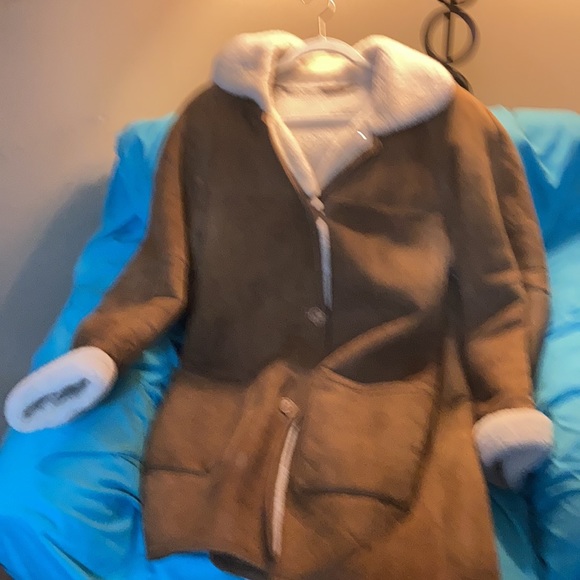 Authentic Sheep Skin Coat - Picture 3 of 4